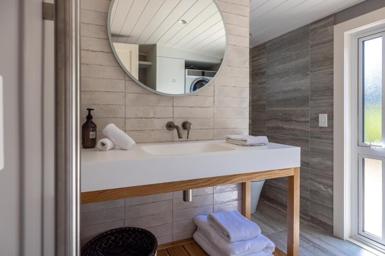 Smiths Cottage - Stay Waiheke Oneroa Kültér fotó