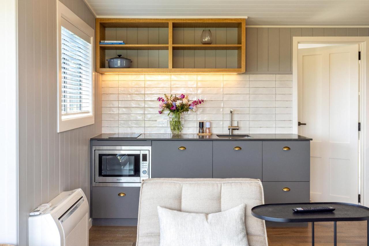 Smiths Cottage - Stay Waiheke Oneroa Kültér fotó